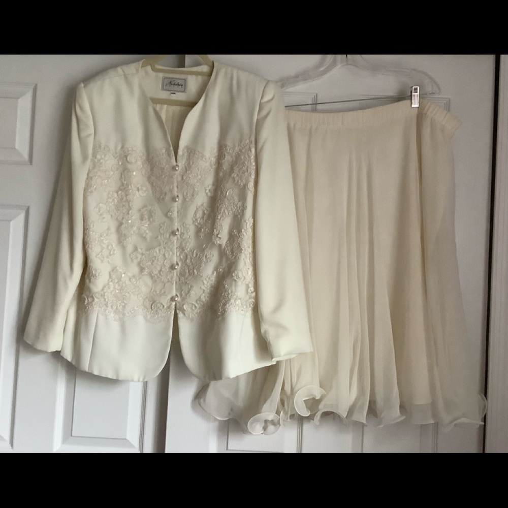 Nadree beige dressy suit with pearls and lace size 20W